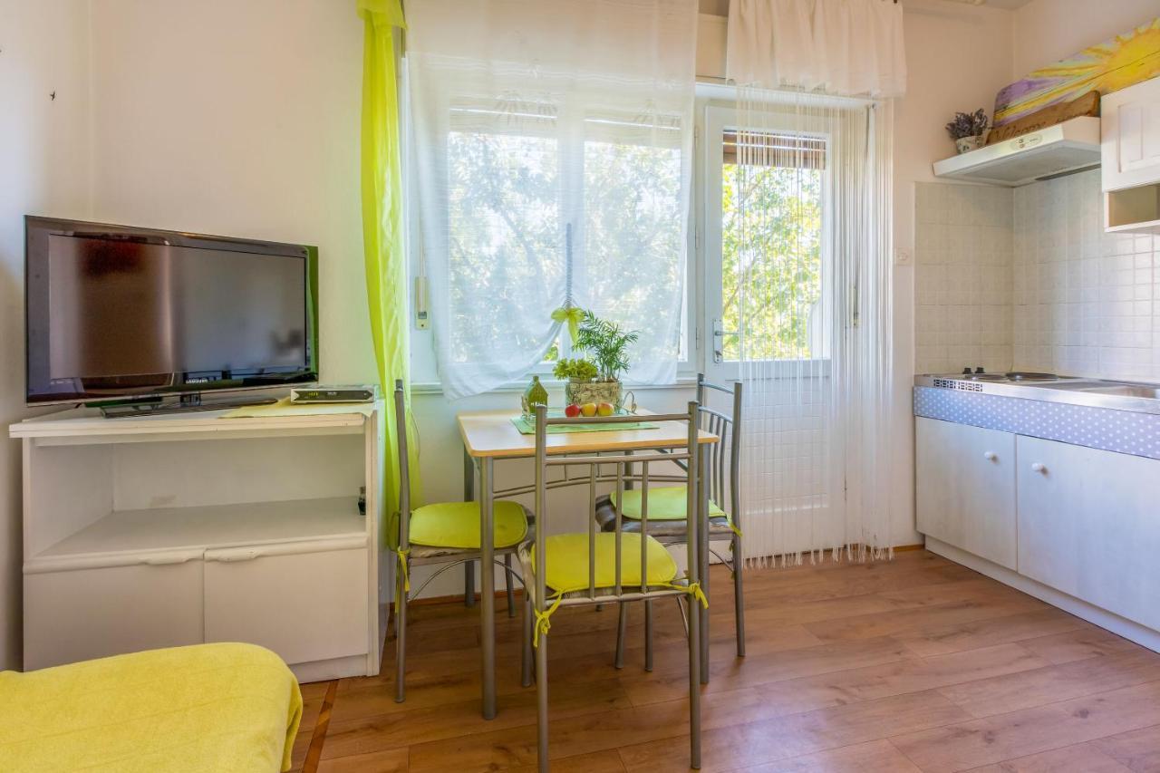 Apartments Marmar Crikvenica Εξωτερικό φωτογραφία